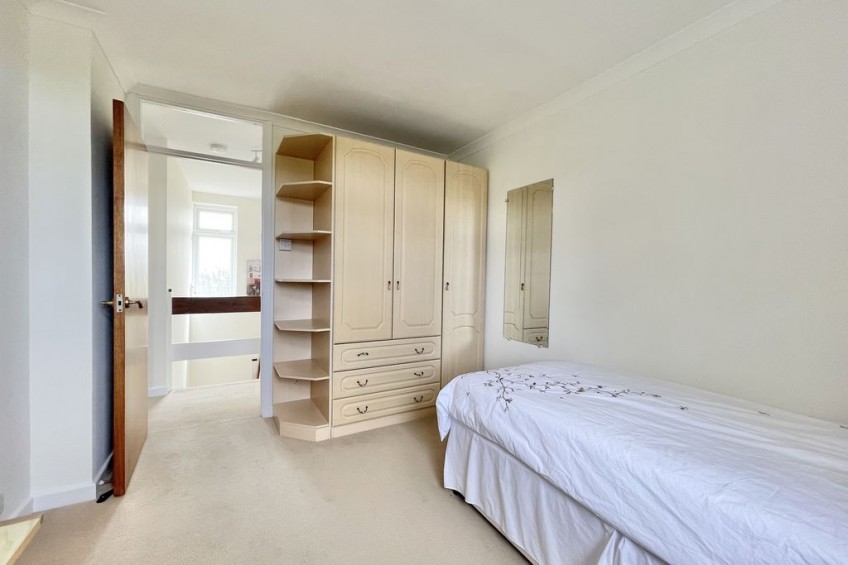 Images for Oakhill, Claygate