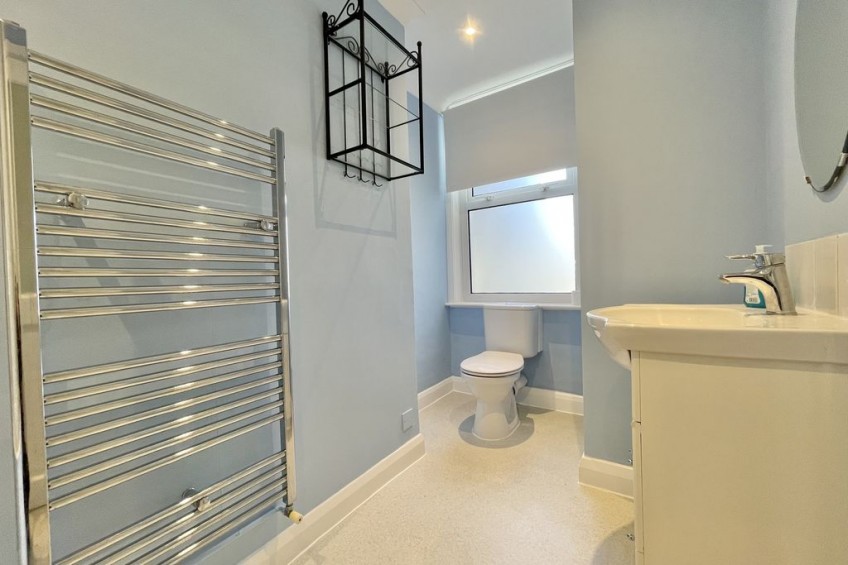 Images for Claygate, Esher