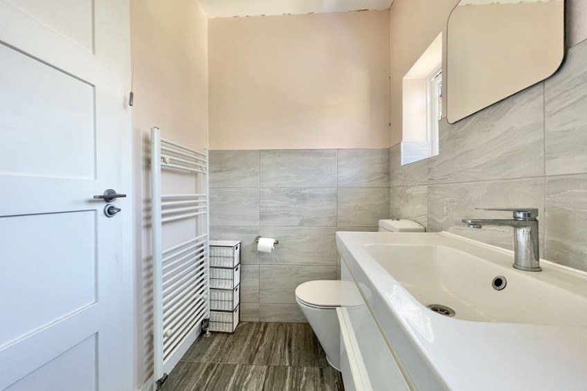 Images for Brookfield Gardens Claygate