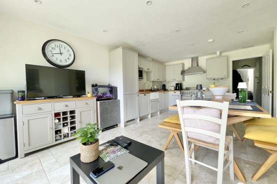 Images for The Green, Claygate EAID:MatthewPierce BID:Matthew Pierce